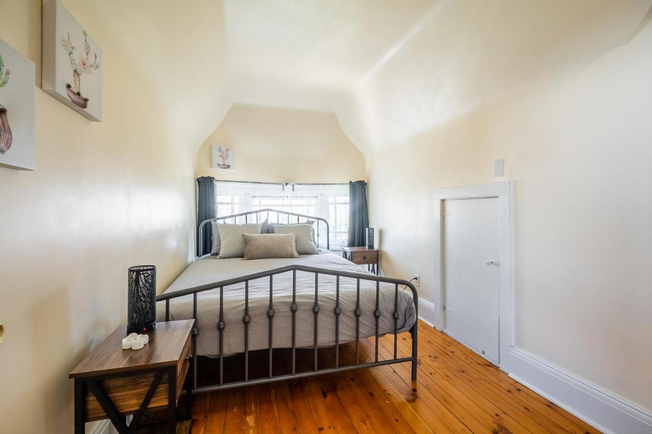 Cozy 5 Bedroom House In Downtown Toronto By Globalstay Esterno foto